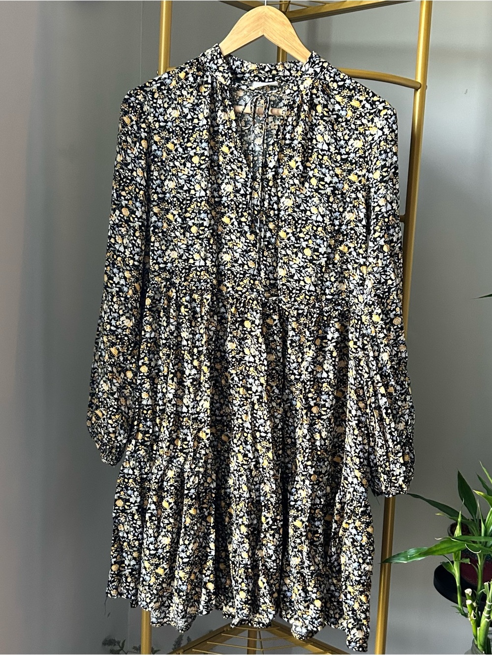 VILA boho Black Floral Tiered Long Sleeve Dress with tassel neckline size 35/4